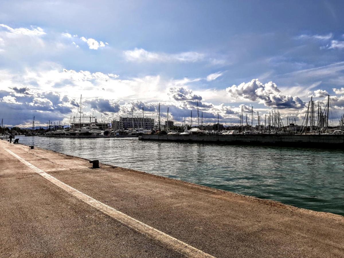 Hotel Amalfi Ρίμινι Εξωτερικό φωτογραφία
